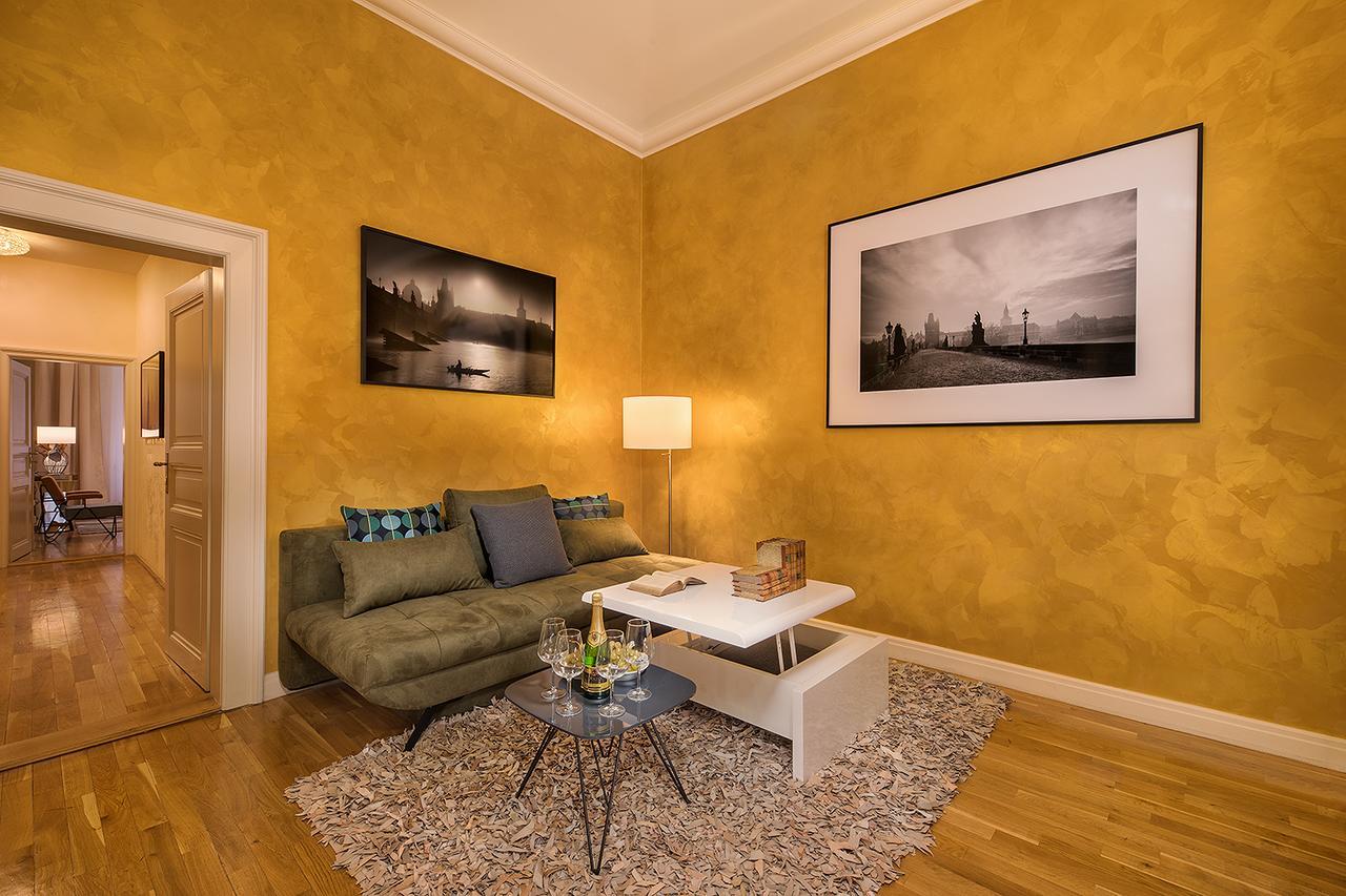 Prague Days - Luxurious Apartments Lesser Town Экстерьер фото